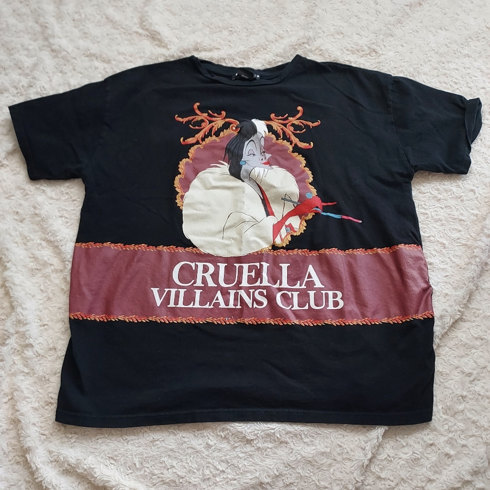 Zara + Disney Cruella Villains Club Black T-shirt Medium 101 Dalmatians Baddie